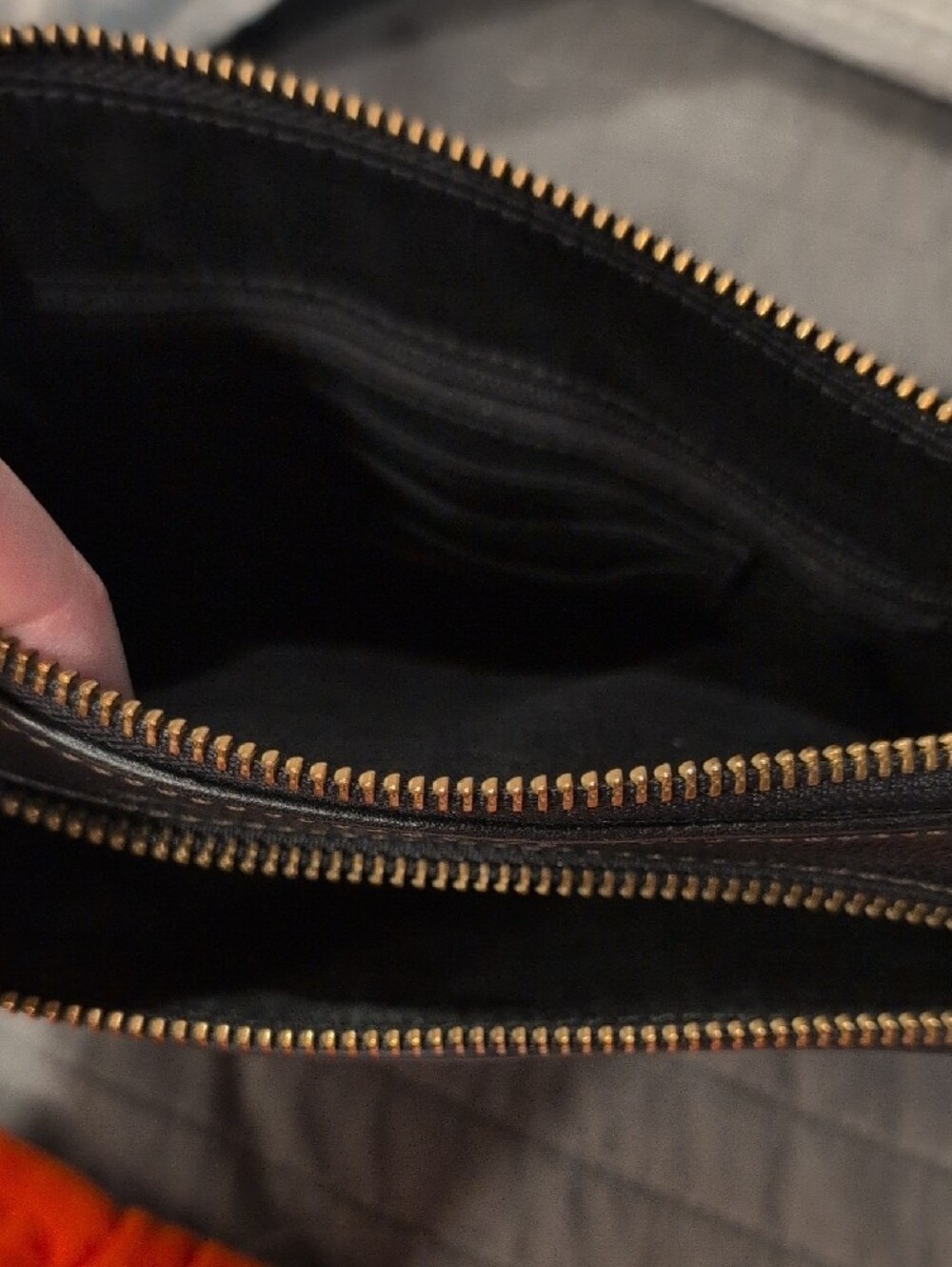 Fossil Black Leather Adjustable Strap Crossbody - Picture 4 of 5